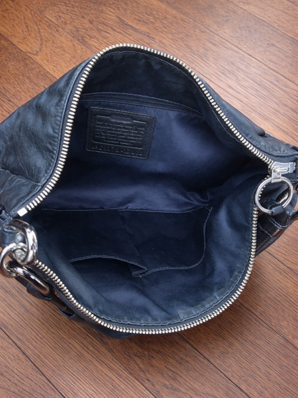 Coach Chelsea Ashlyn Hobo Black Leather in Excellent Condition - Picture 5 of 7